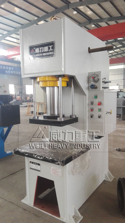 100吨单臂液压机侧视图 100吨单臂液压机侧视图