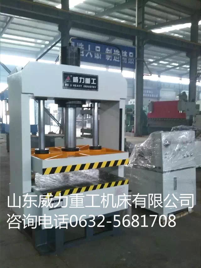 100吨龙门压力机整机图 100吨龙门压力机整机图